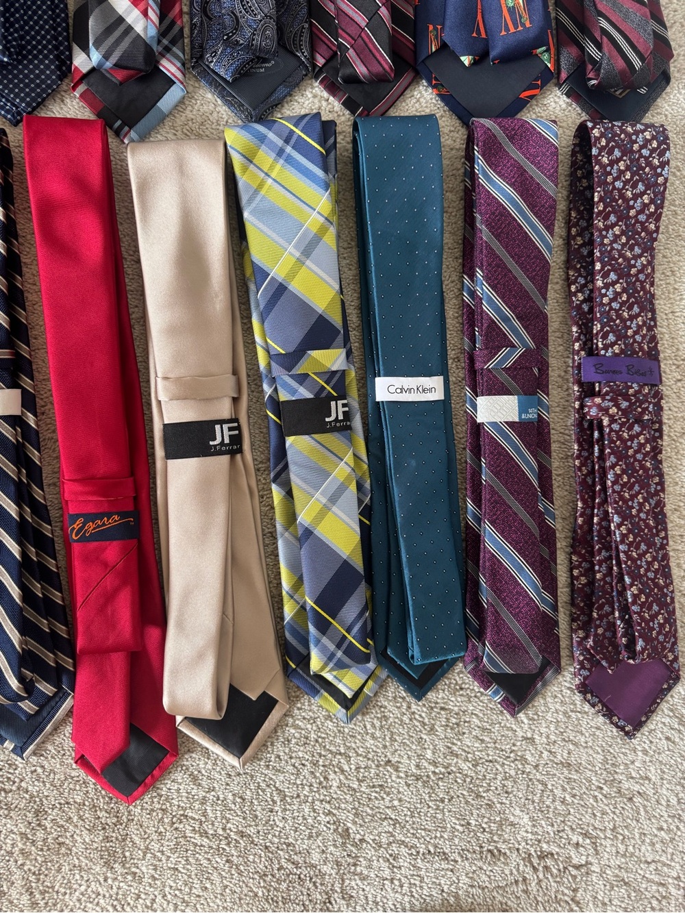 Men’s Dress Tie Lot - 24 Ties - Picture 5 of 9